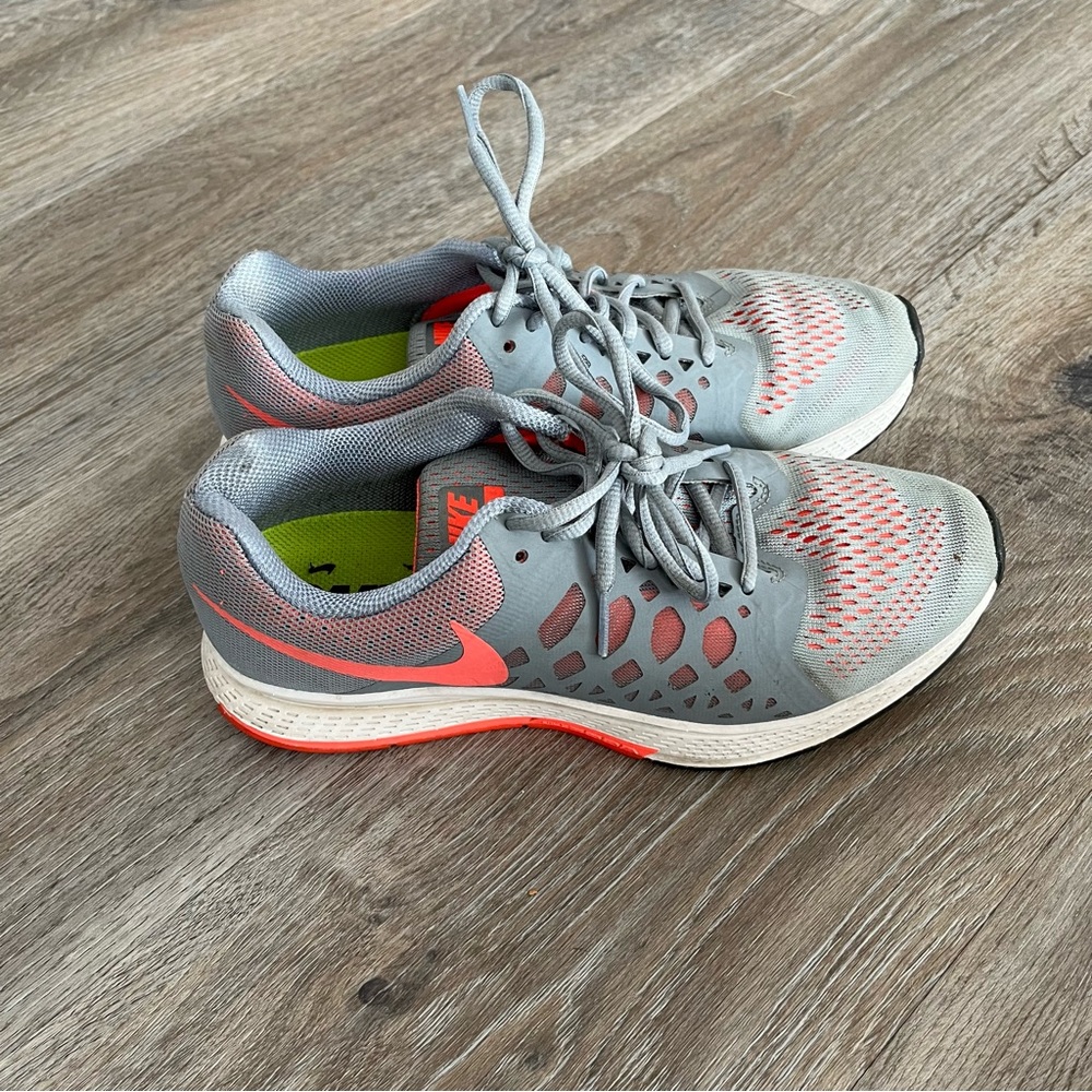 Nike neutral ride running shoe